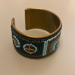 Beaded gold bracelet